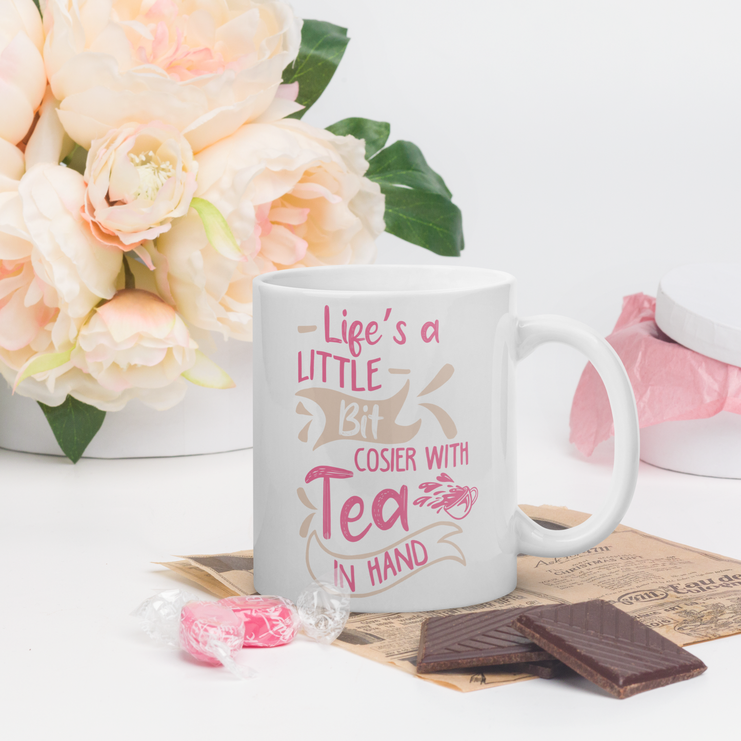 Tasse Feel Positive 11oz "Life's a bit Little Bit Cosier with Tea in hand"